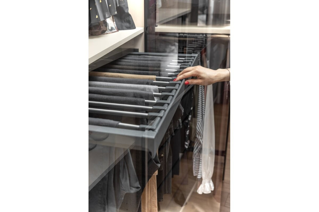 Pull-Out Trouser Hanger Drawer 600mm - Soft Close Full Extension - view 10